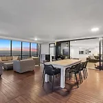 Sub-Penthouse Dream In Circle On Cavill