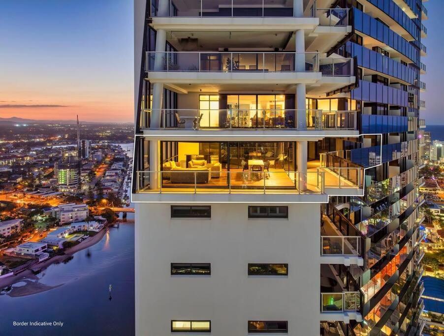 Apartment Sub-penthouse Dream In Circle On Cavill Gold Coast